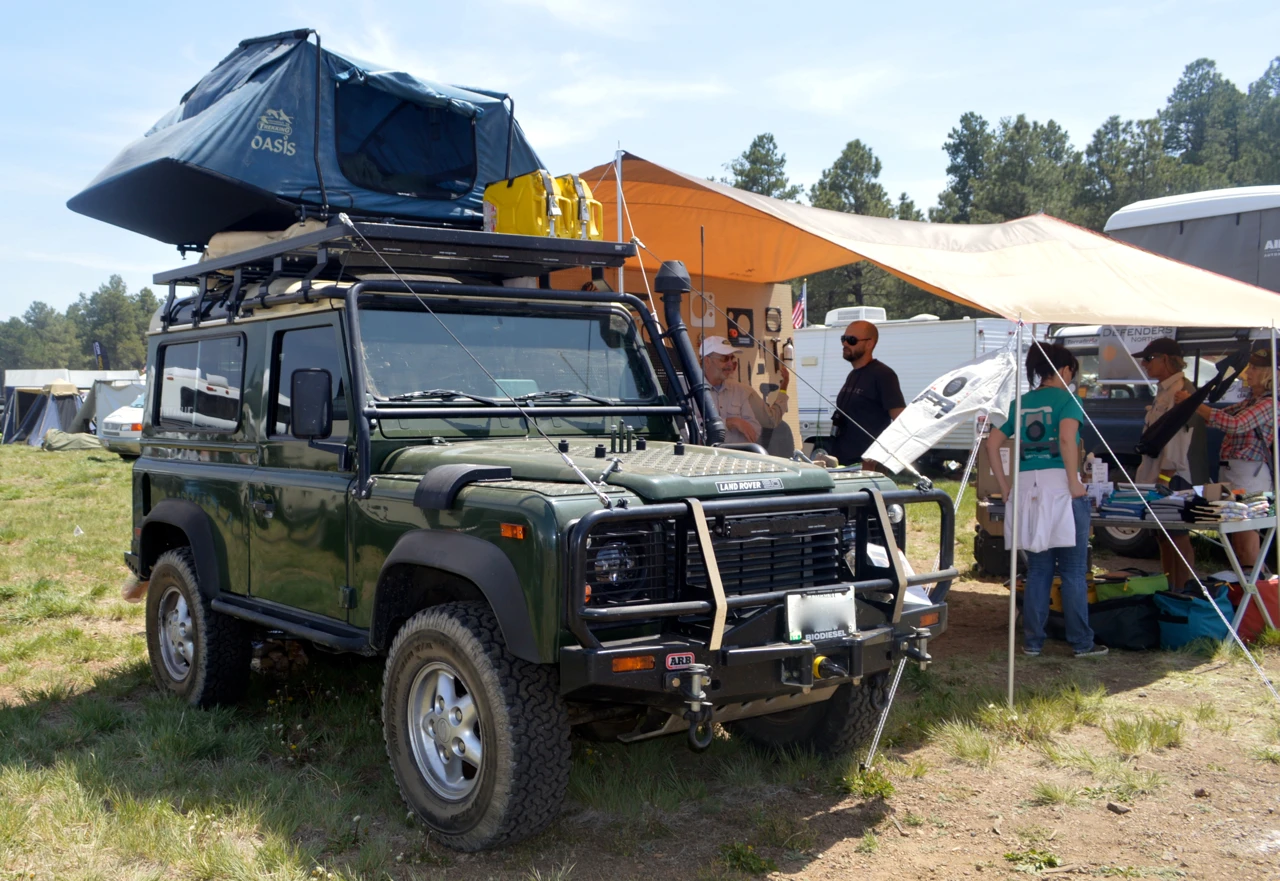 This Defender camper looks ready for anything