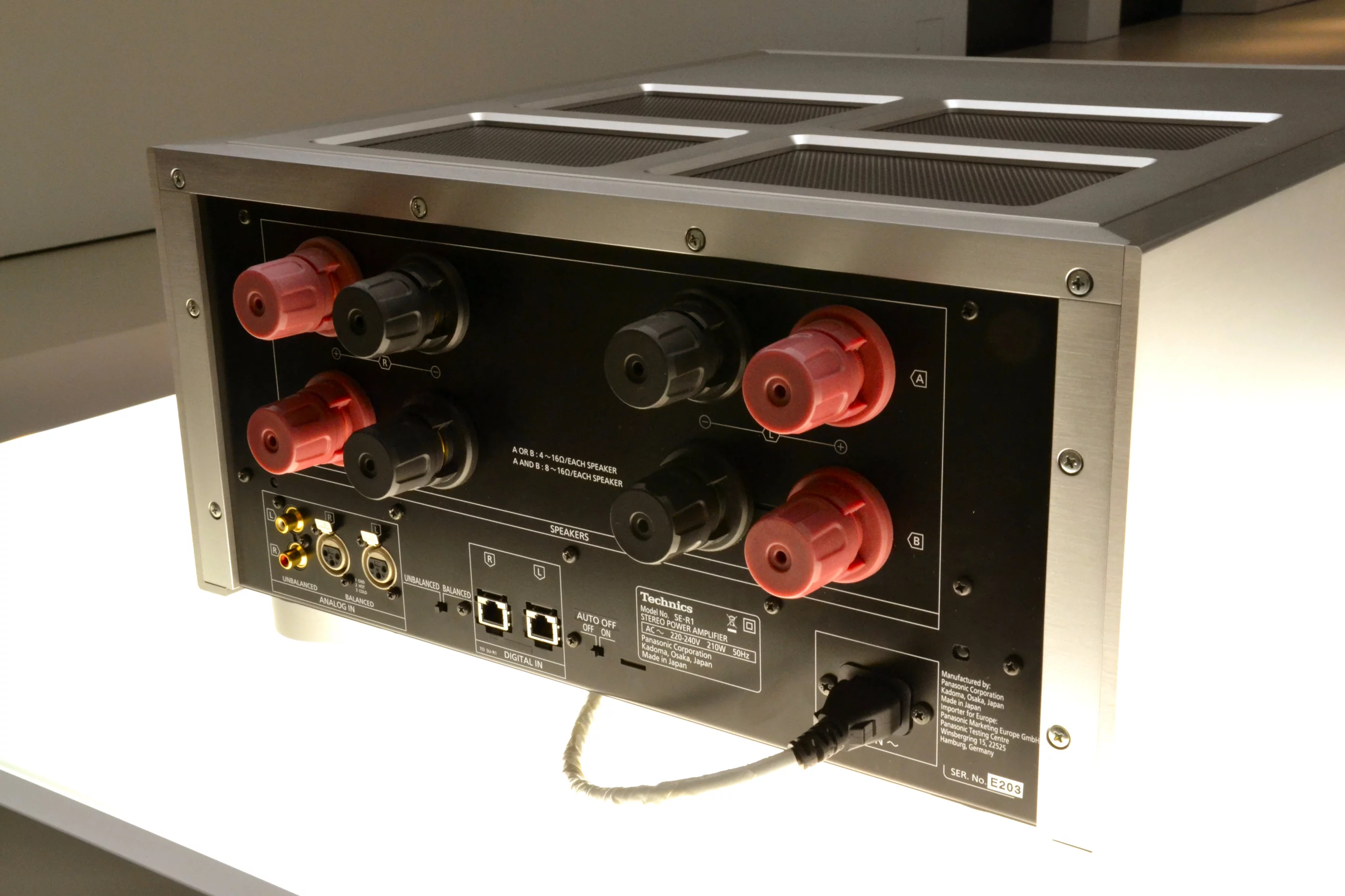 The rear of the Reference Class amplifier (Photo: Paul Ridden/Gizmag)