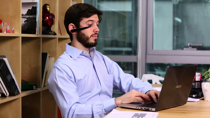 Vigo collects information on a user's blinks and body movements and alerts them to when they're becoming drowsy