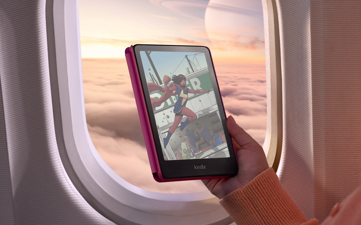 The Kindle Colorsoft sports a 7-inch color E Ink display and weighs in at 7.7 oz