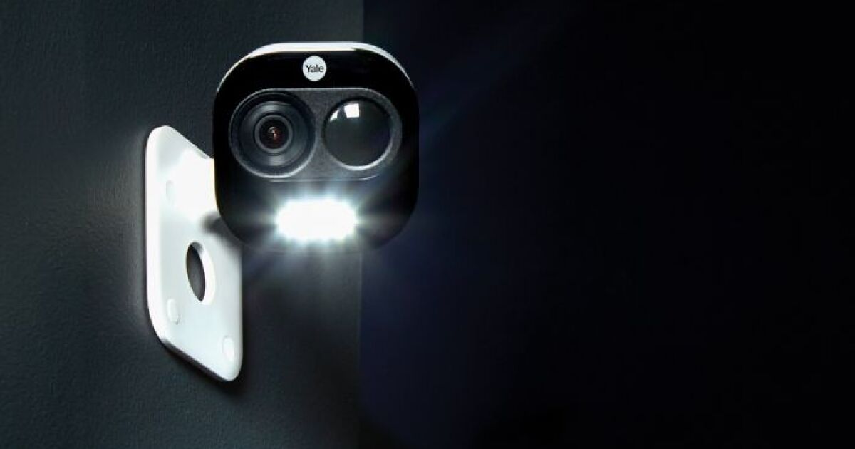 Yale's voicecontrolled security camera shines a light on intruders