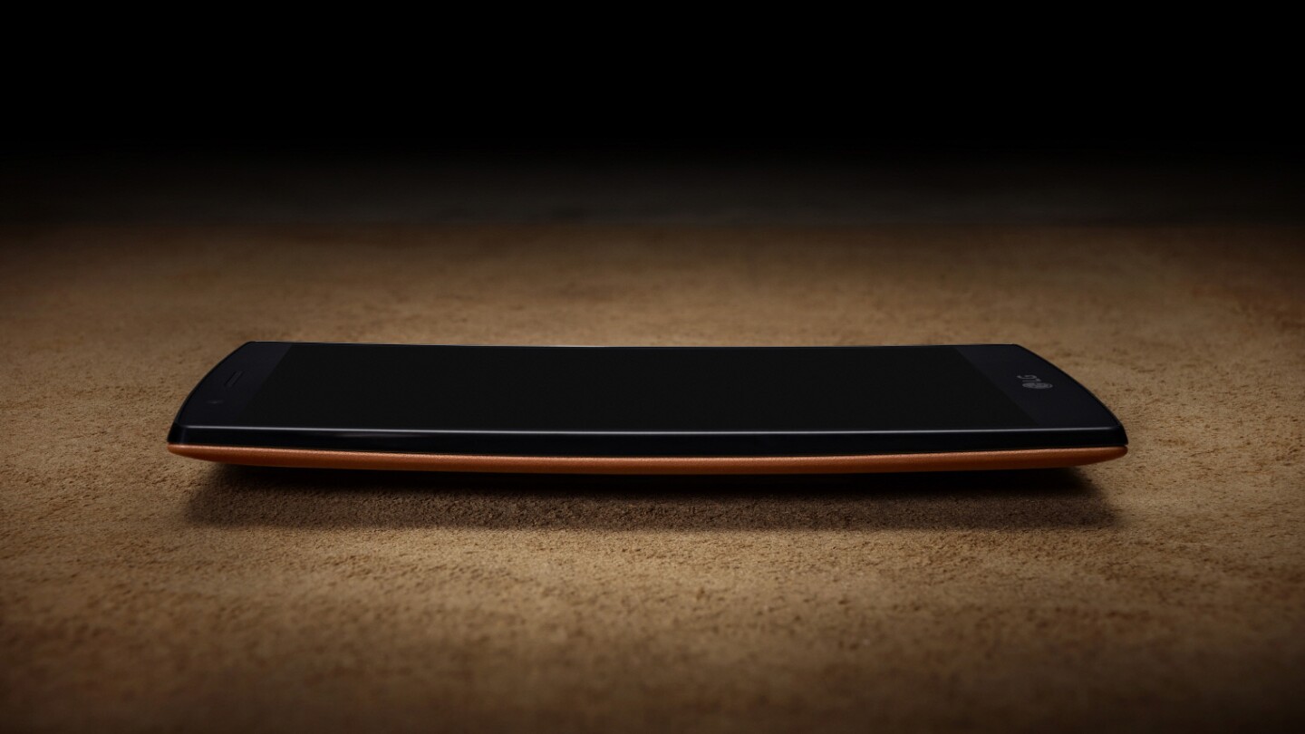 The slight curve of the G4
