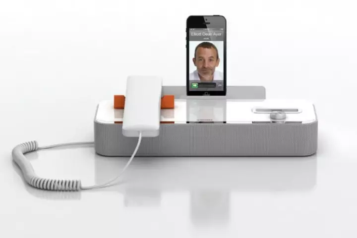 The New AudiOffice is a device that allows people to use their smartphone as a desk phone