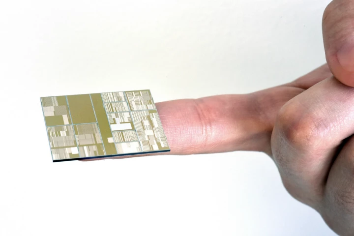 A new manufacturing technique has the potential to see a whopping 20 billion transistors packed into a chip the size of a fingernail