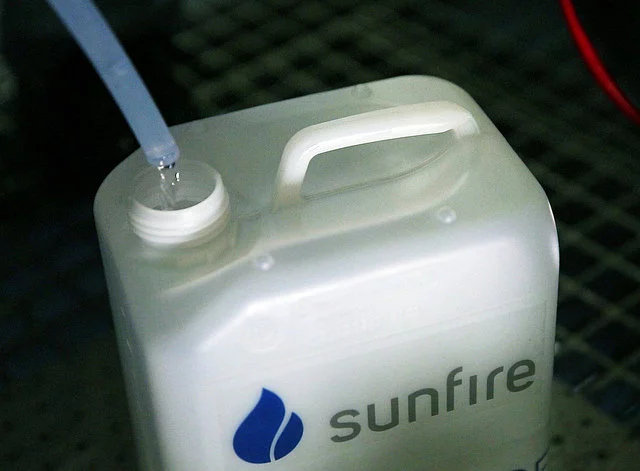 One of the first batches of e-diesel (Photo: Sunfire)