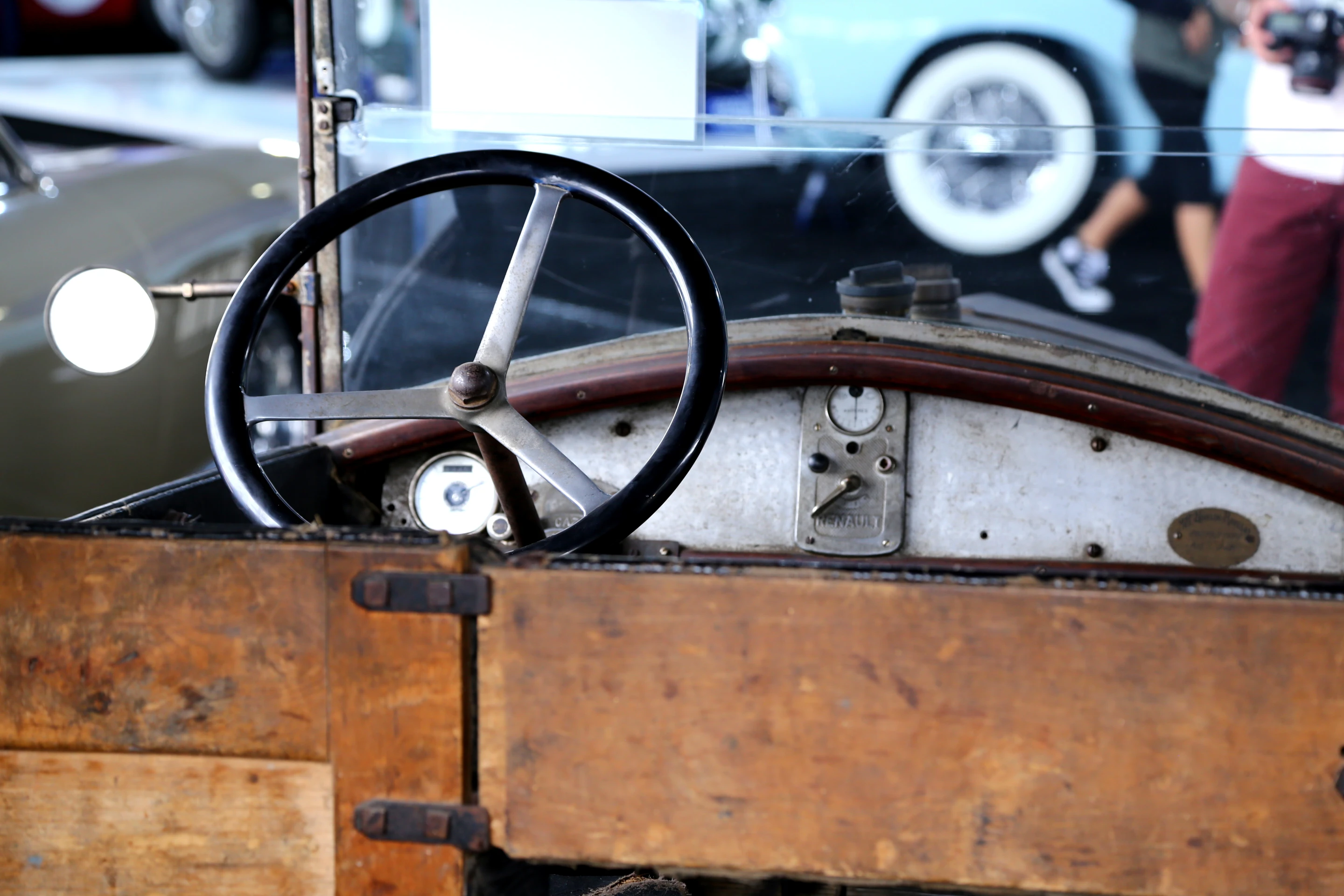 Vehicles don't get much more bare bones basic than the 1924 Renault 6CV up for sale at Gooding & Co (Photo: Angus MacKenzie/Gizmag.com)