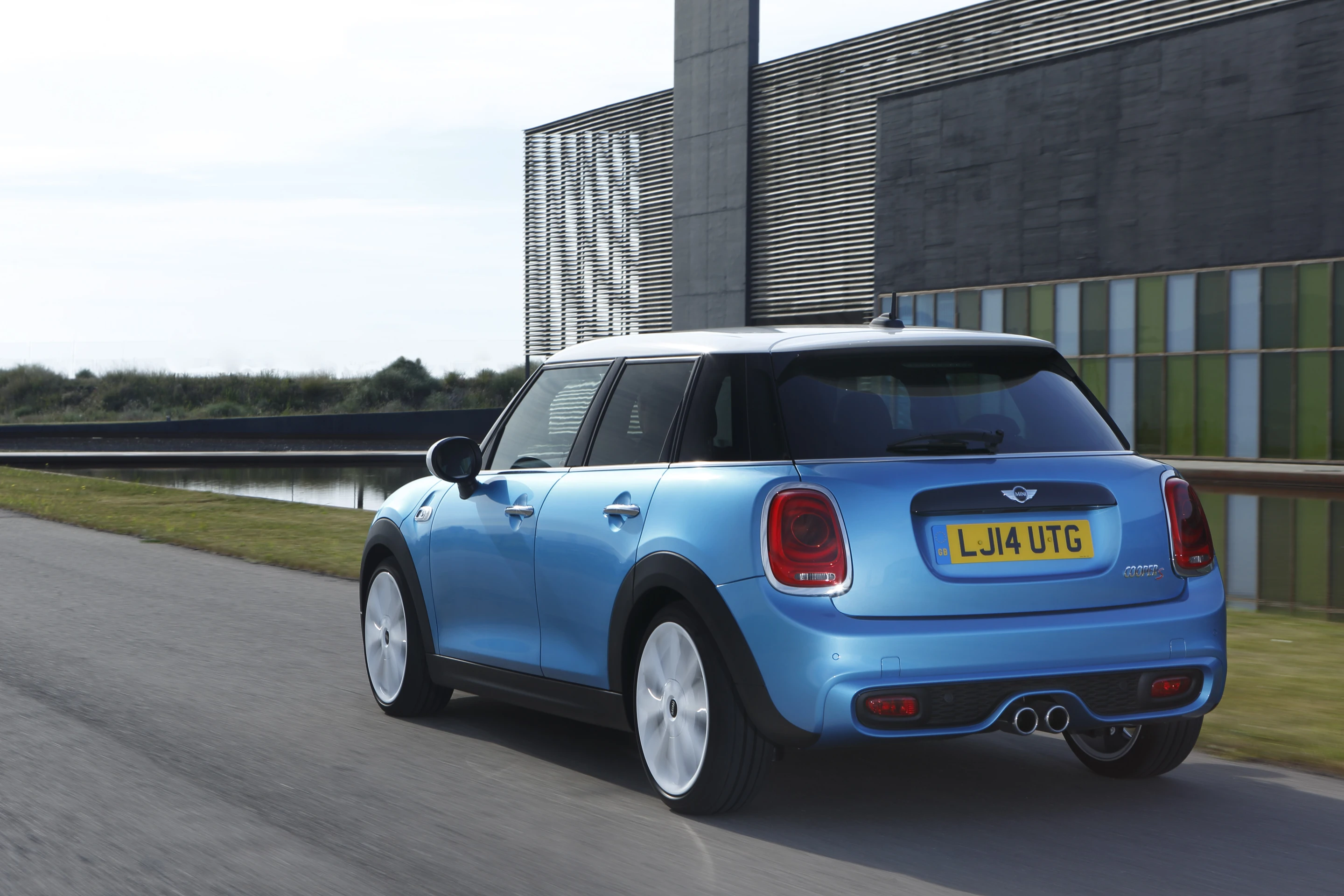 The 5-door Mini Cooper S has a petrol engine variant