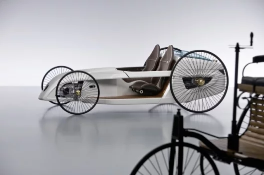 Mercedes Benz F-CELL Roadster