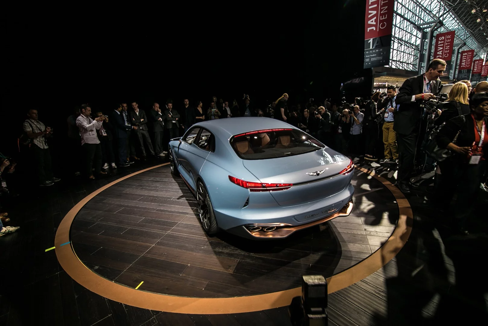 The Genesis New York Concept's hybrid powertrain is hooked up to an eight-speed gearbox