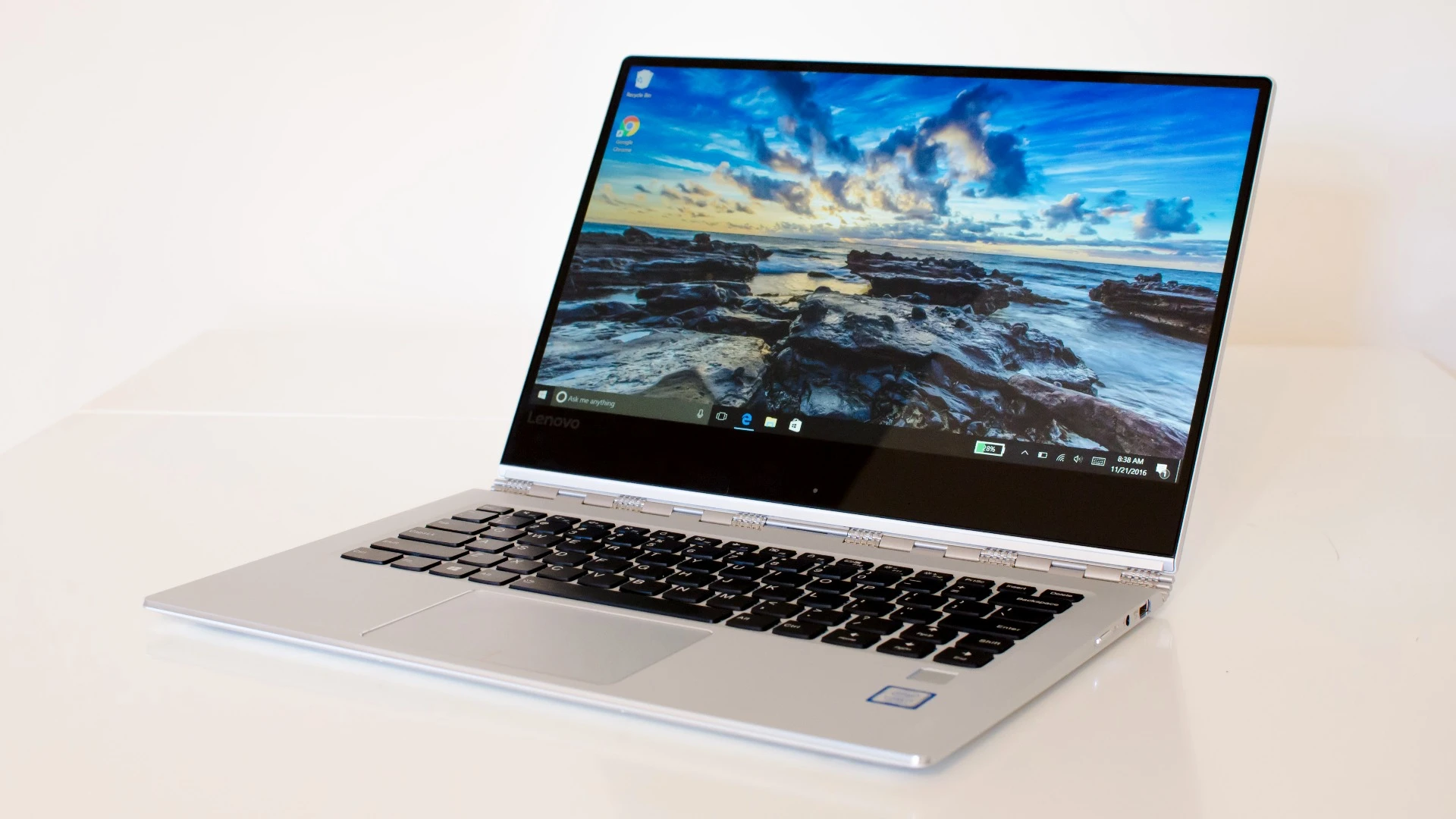 The Lenovo Yoga 910 continues the company's 360-degree lineup of 2-in-1s