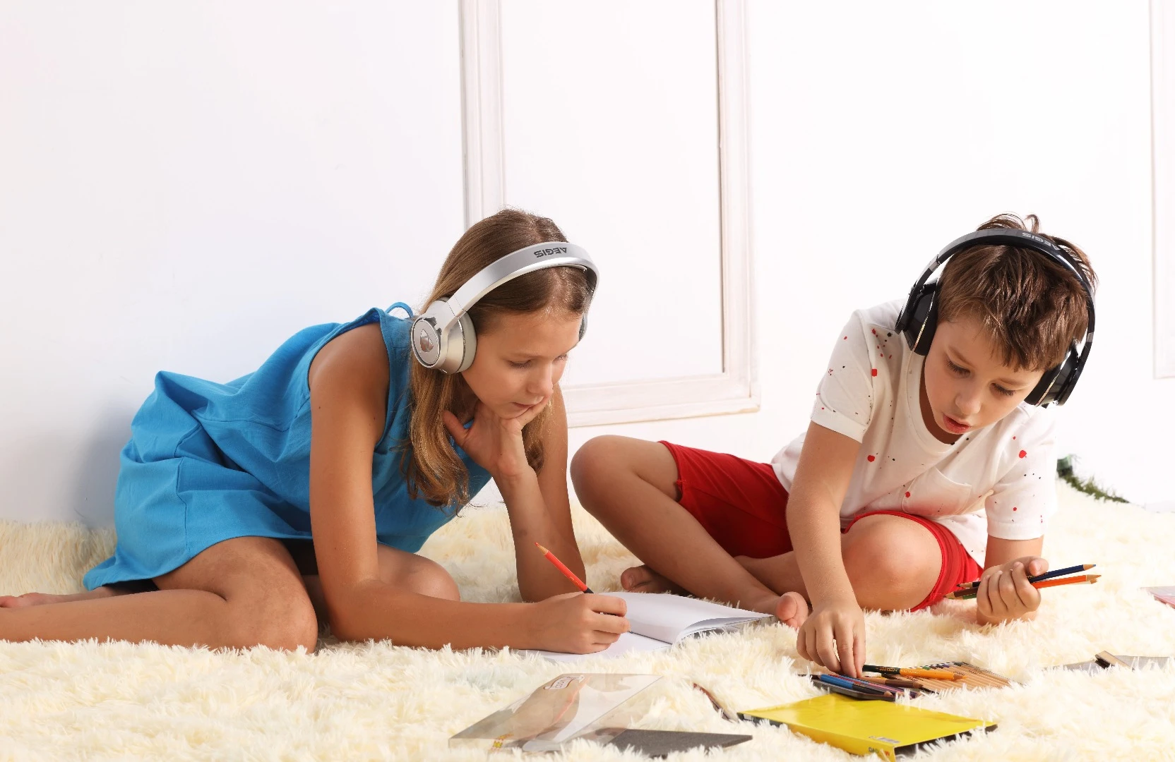 The Aegis Pro headphones feature something called jamsDefender technology to keep volume at child-friendly levels