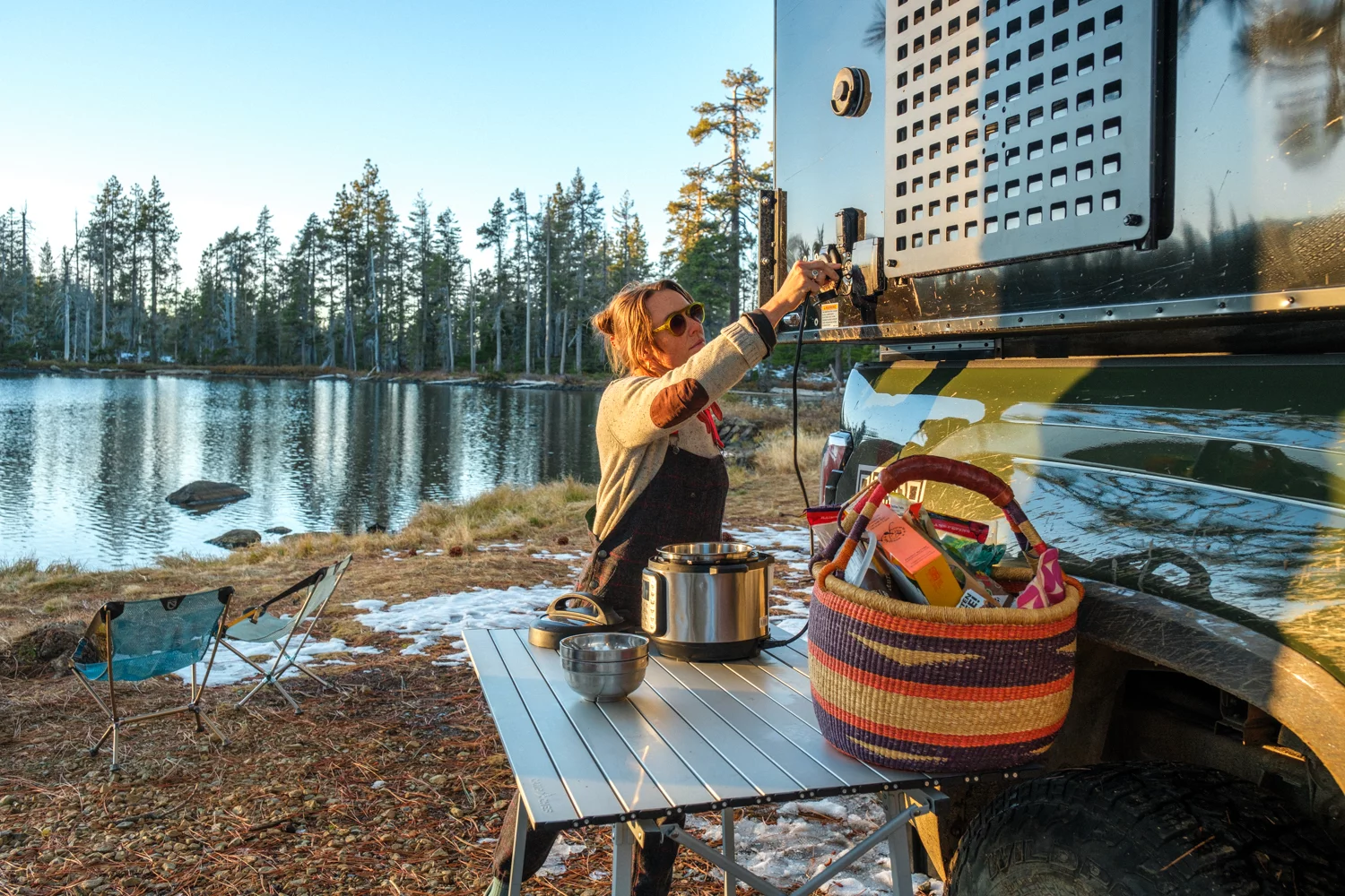 An exterior hookup area makes it easy to connect electrical and propane appliances outside the CampOuut
