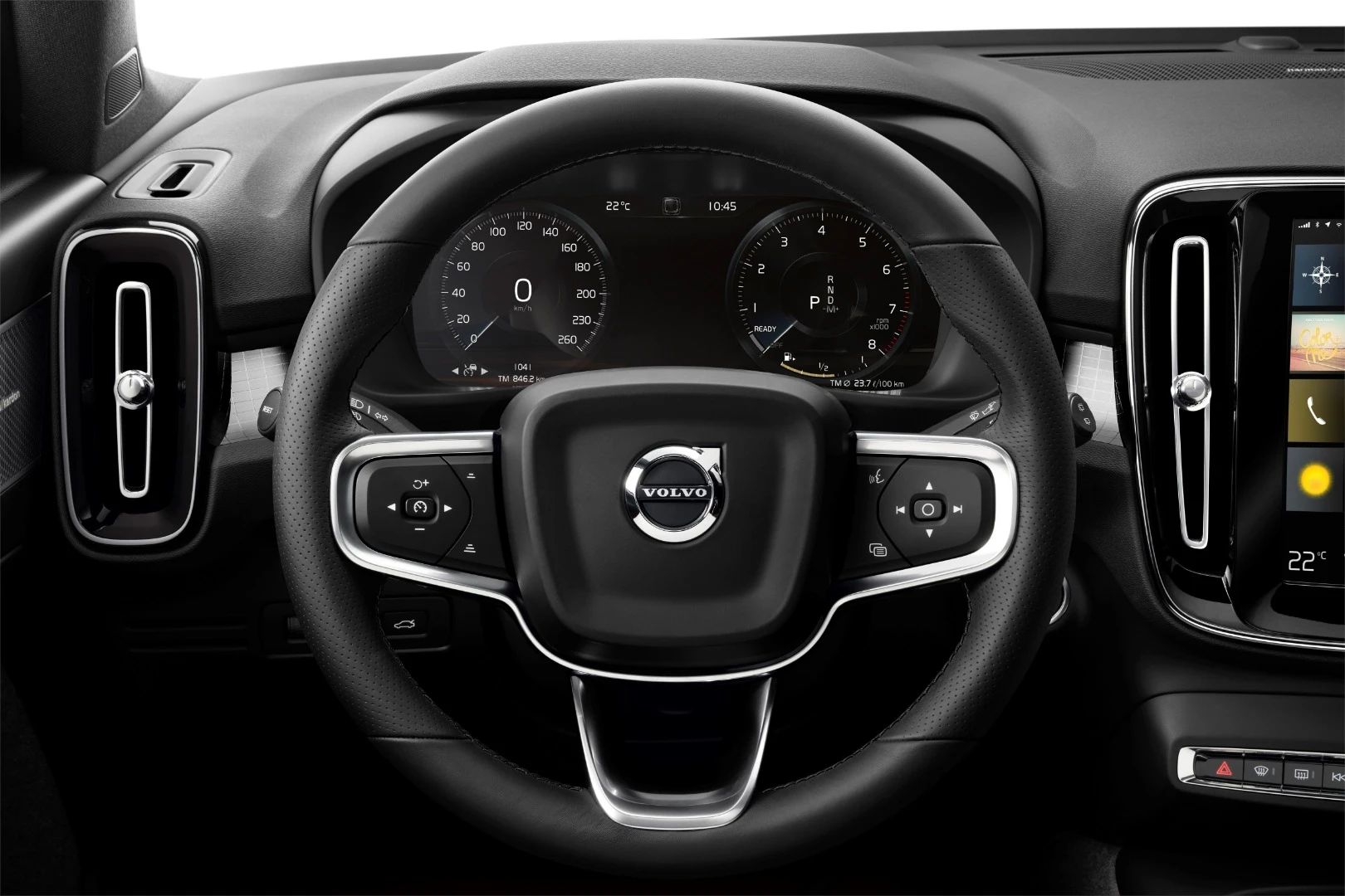 Front seating is well-done and the driver has a lot of adjustment options with a familiar controls layout creating an intuitive feel for the XC40’s cockpit
