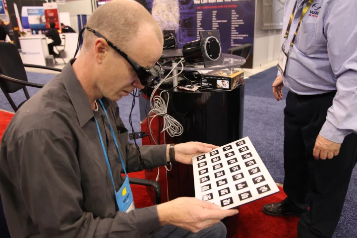 Playing a maze game designed by a PHD student from Columbia University using the Vizux Wrap 920AR glasses