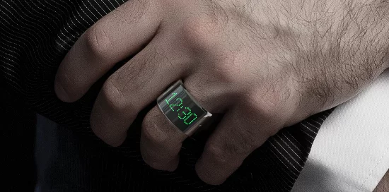 The ring connects to your iOS or Android device - provided it is Bluetooth 4.0 enabled
