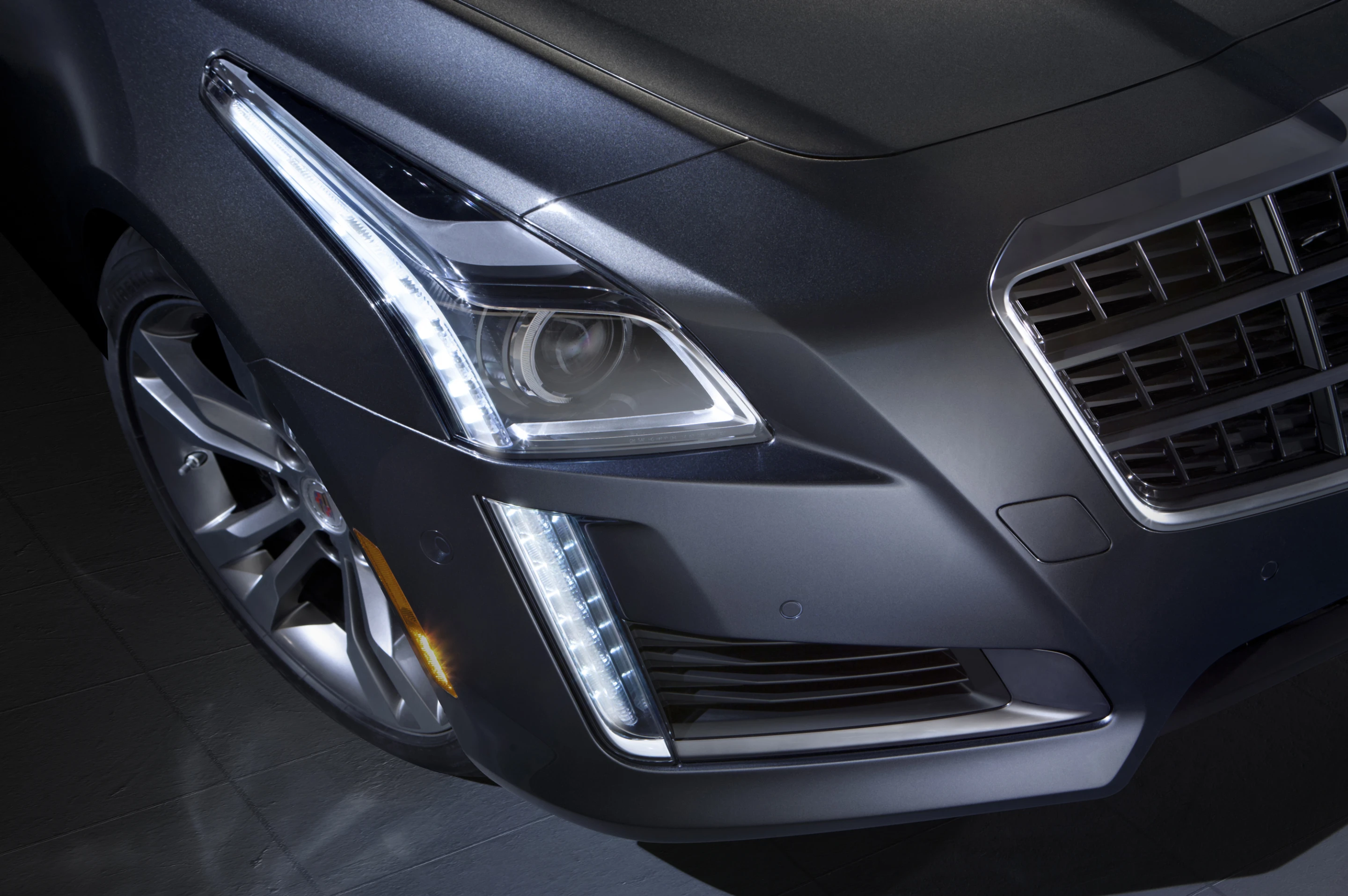 Wheelbase increase of 1.2 inches (30.5 mm) and body increase of 5 inches (127 mm) makes for a longer and lower CTS