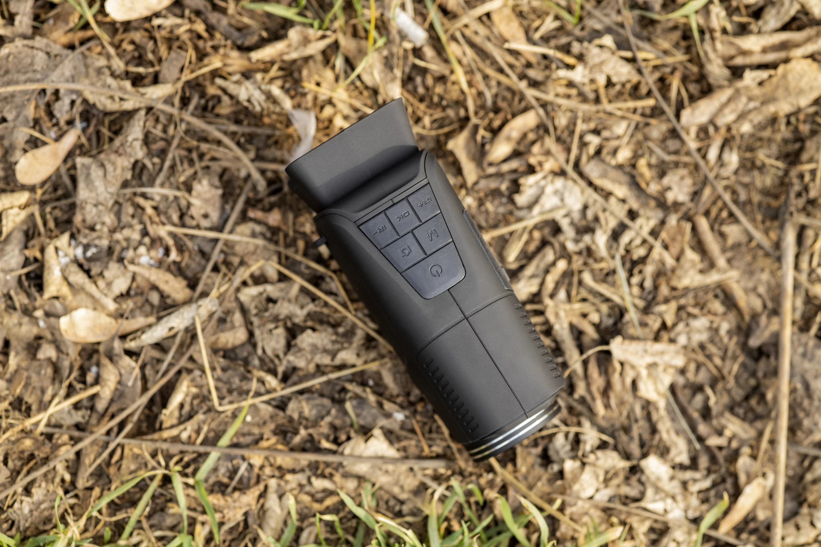 Top shot showing the Duovox Ultra monocular's controls