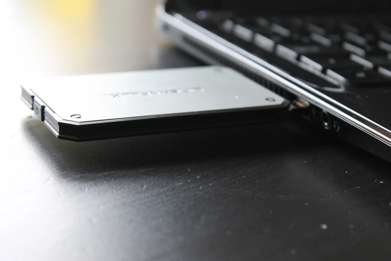The USB connector holds the weight of the device when connected to a computer