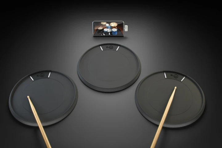 Each Senspad has three hit zones that can be assigned instruments or sounds via a companion mobile app running on a smarpthone