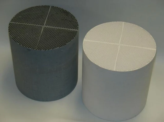 Cross-linked microstructure filters