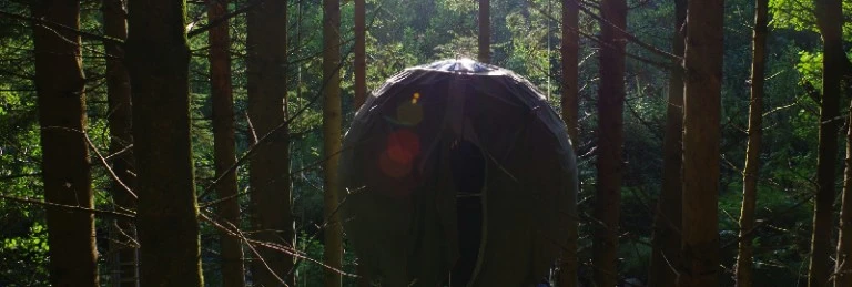 Several firms now offer tents which hover, hang, or perch, above the floor