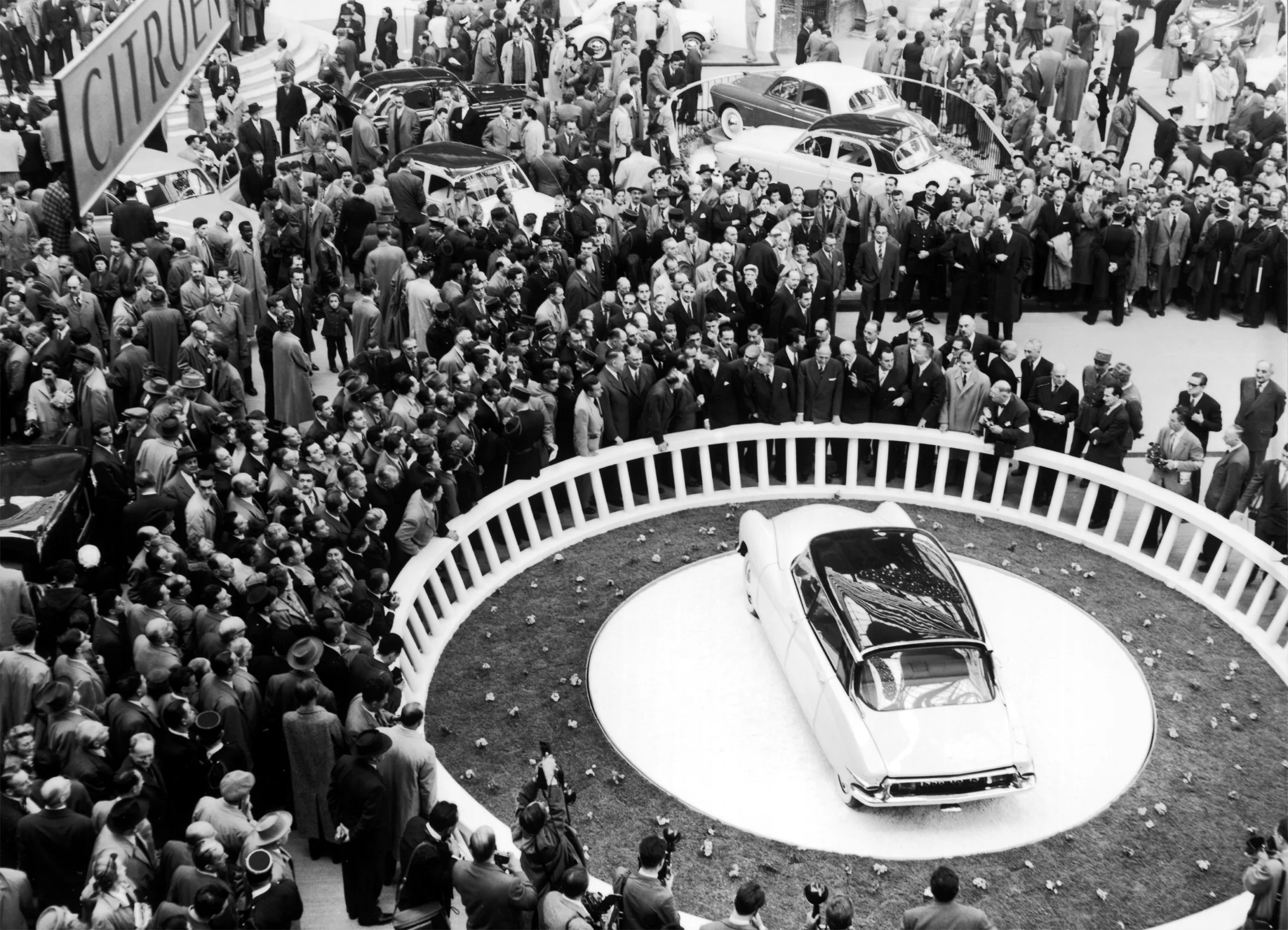 The original launch of the Citroen DS in 1955