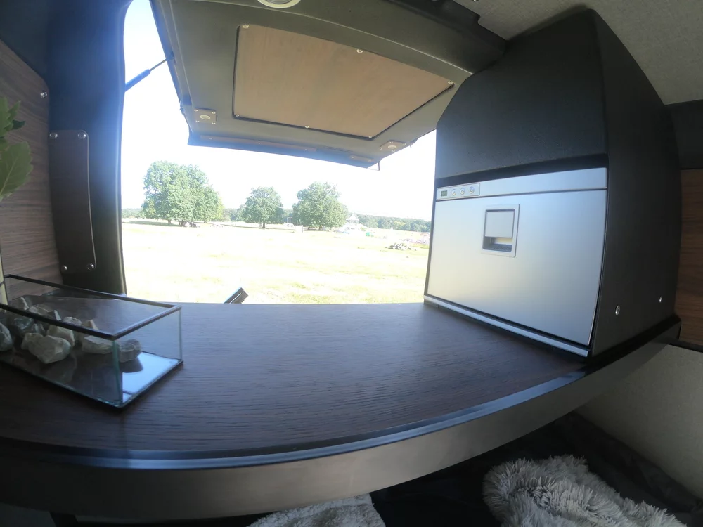 A look outside over the complete FIM kitchenette with optional fridge