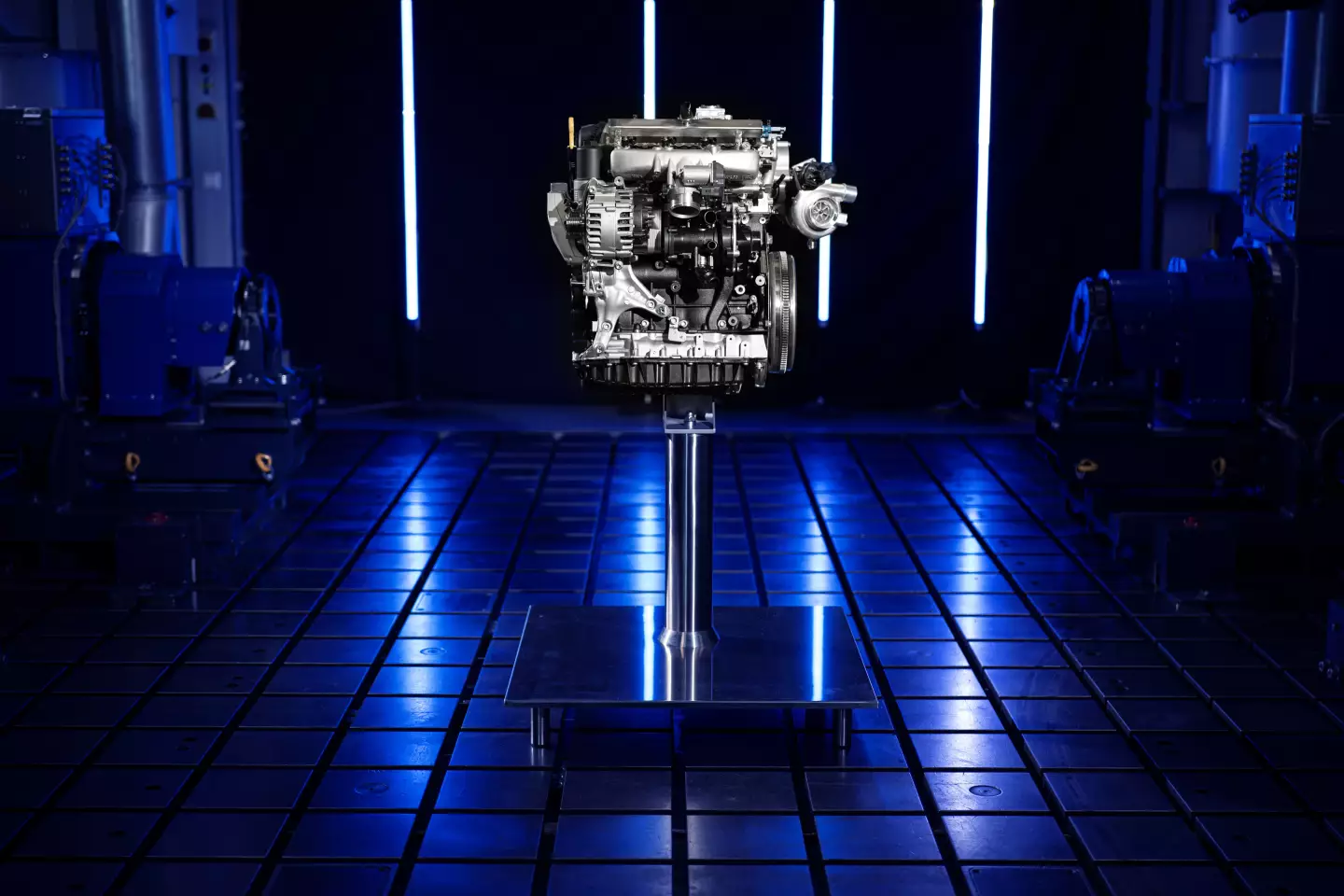 AVL Racetech takes the next step with its 2.0-liter turbo hydrogen racing engine