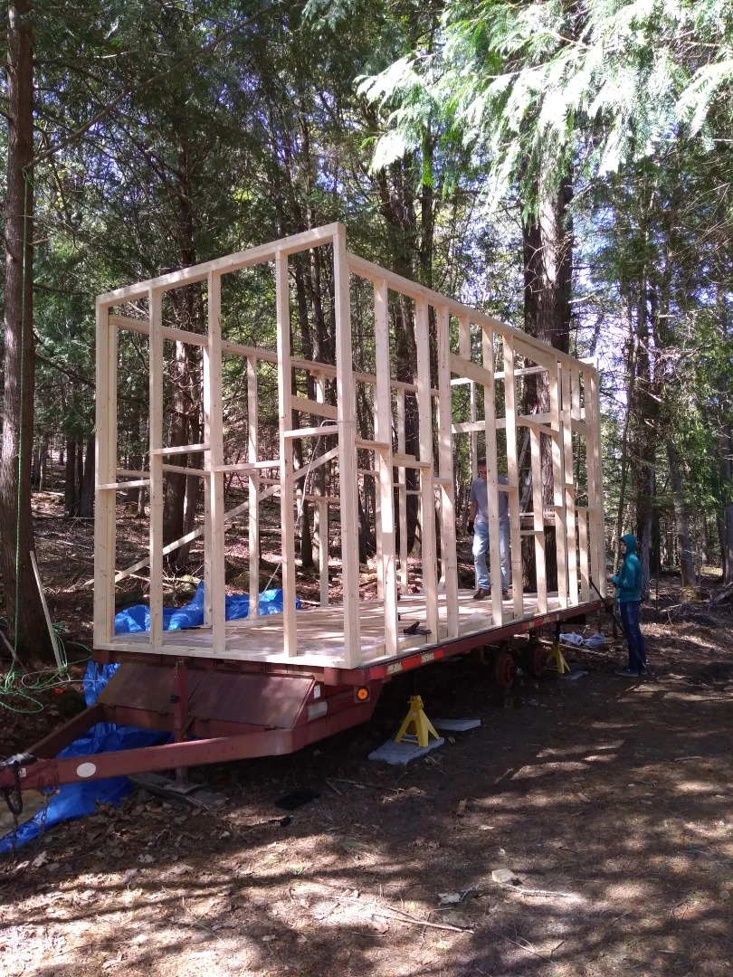 Tyler’s Tiny House cost him CAD$20,000 (approx. US$15,000) to build, eliminating the cost of labor by working on it with friends and family