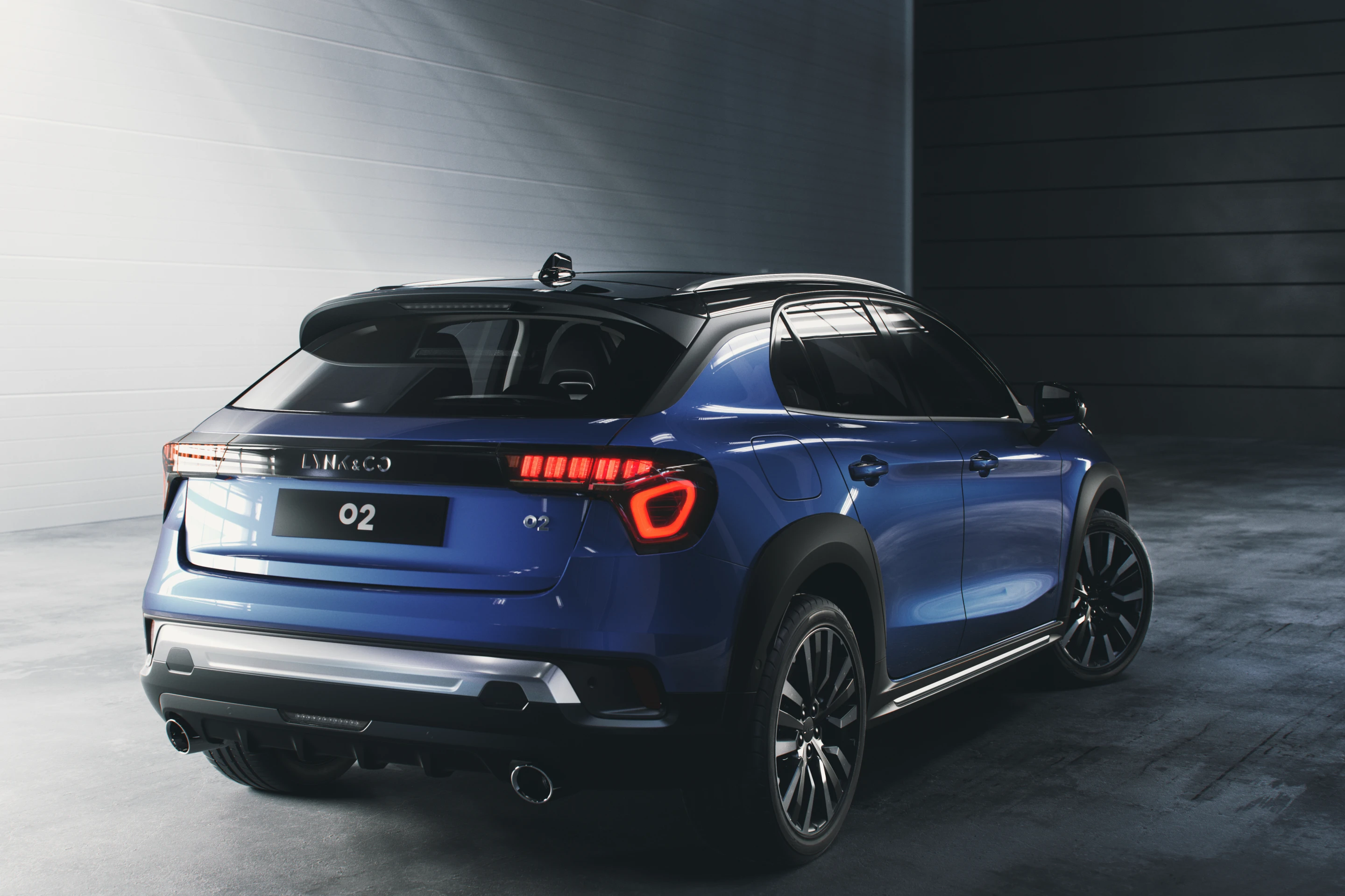 The model combines the body of a hatchback with the chassis of an SUV