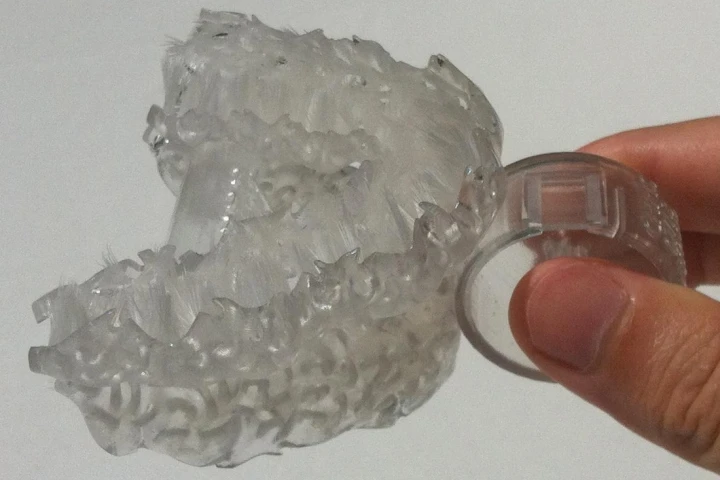 With the new Blizzident toothbrush (if it can be called a toothbrush), a full and complete cleaning of the teeth can reportedly be accomplished in just six seconds