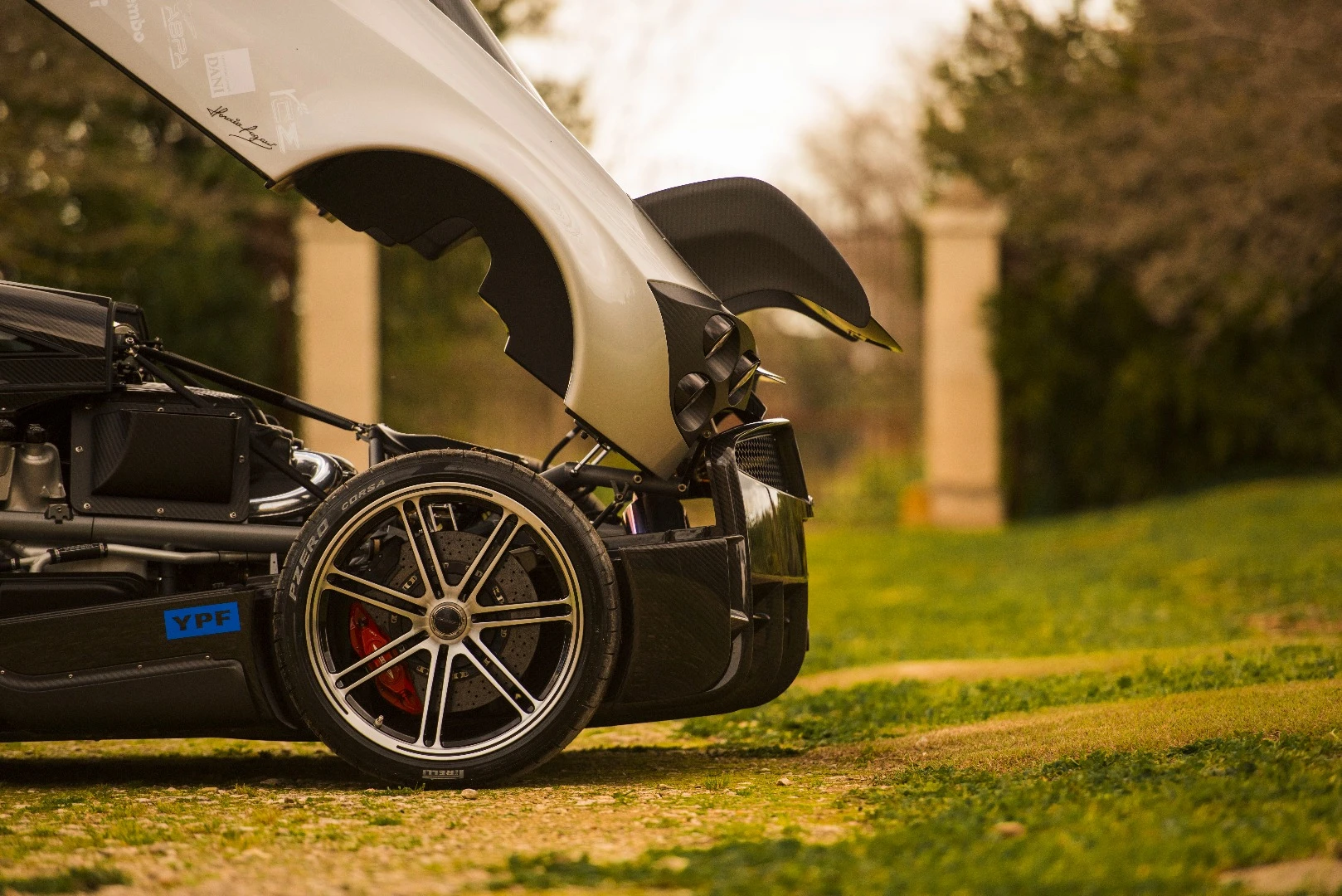 Huayra BC close-up