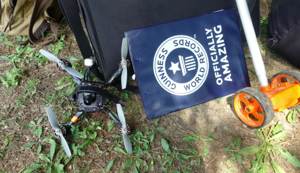 The RacerX drone runs on two 1,300 mAh lithium-polymer batteries