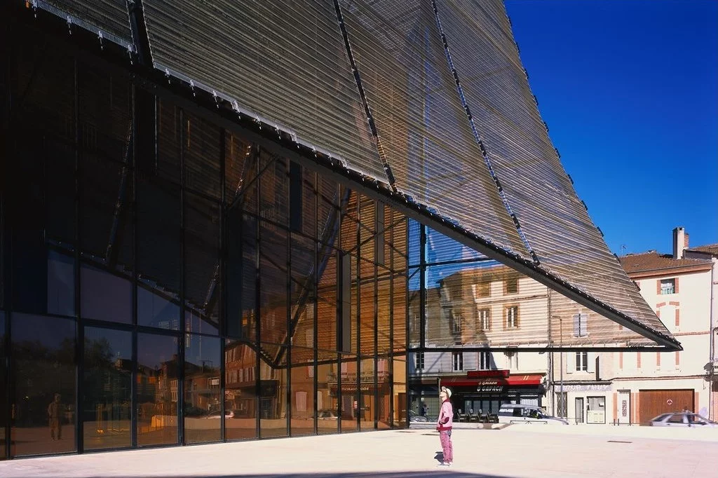 The Grand Théâtre d'Albi façade is designed to protect the building from sunlight, heat, rain and wind (Photo: Georges Fessy / DPA / Adagp.)