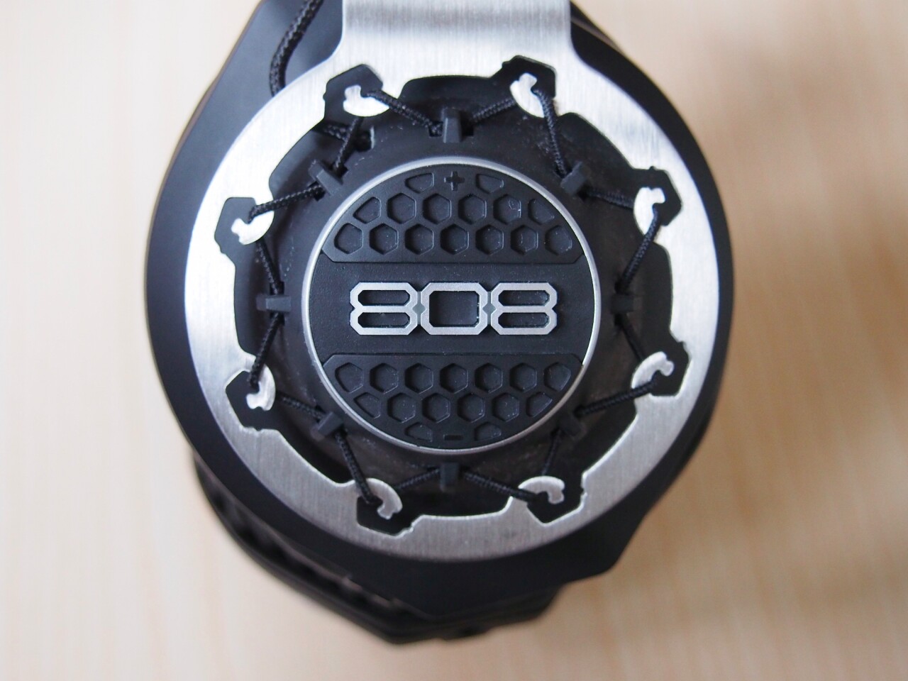 We can confirm that the headphones are very comfortable (Photo: Adam Williams/Gizmag)
