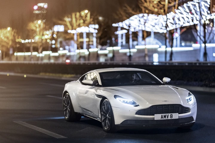 The new V8 DB11 still looks like an Aston Martin