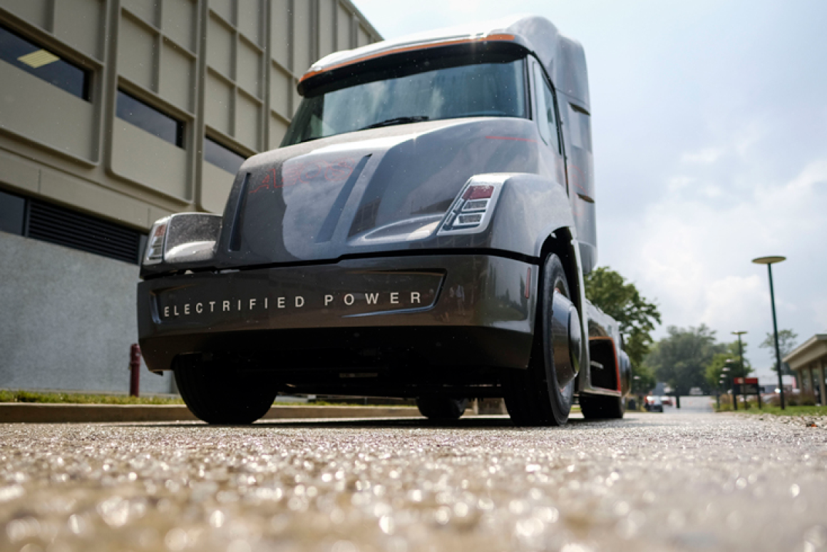 Cummins Aeon Concept Beats Tesla To The All Electric Semi Punch