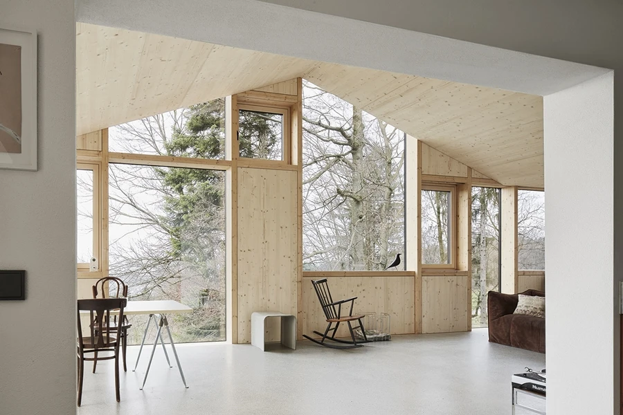 Inside, the original structure of Haus Hohlen remains recognizable, but features have been reappropriated in places