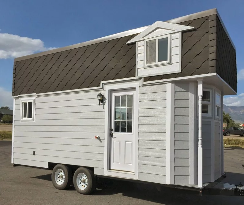 Its understated Victorian-era inspired styling not withstanding, Victorian Prepper packs plenty of sensible additions in case the worst should indeed happen