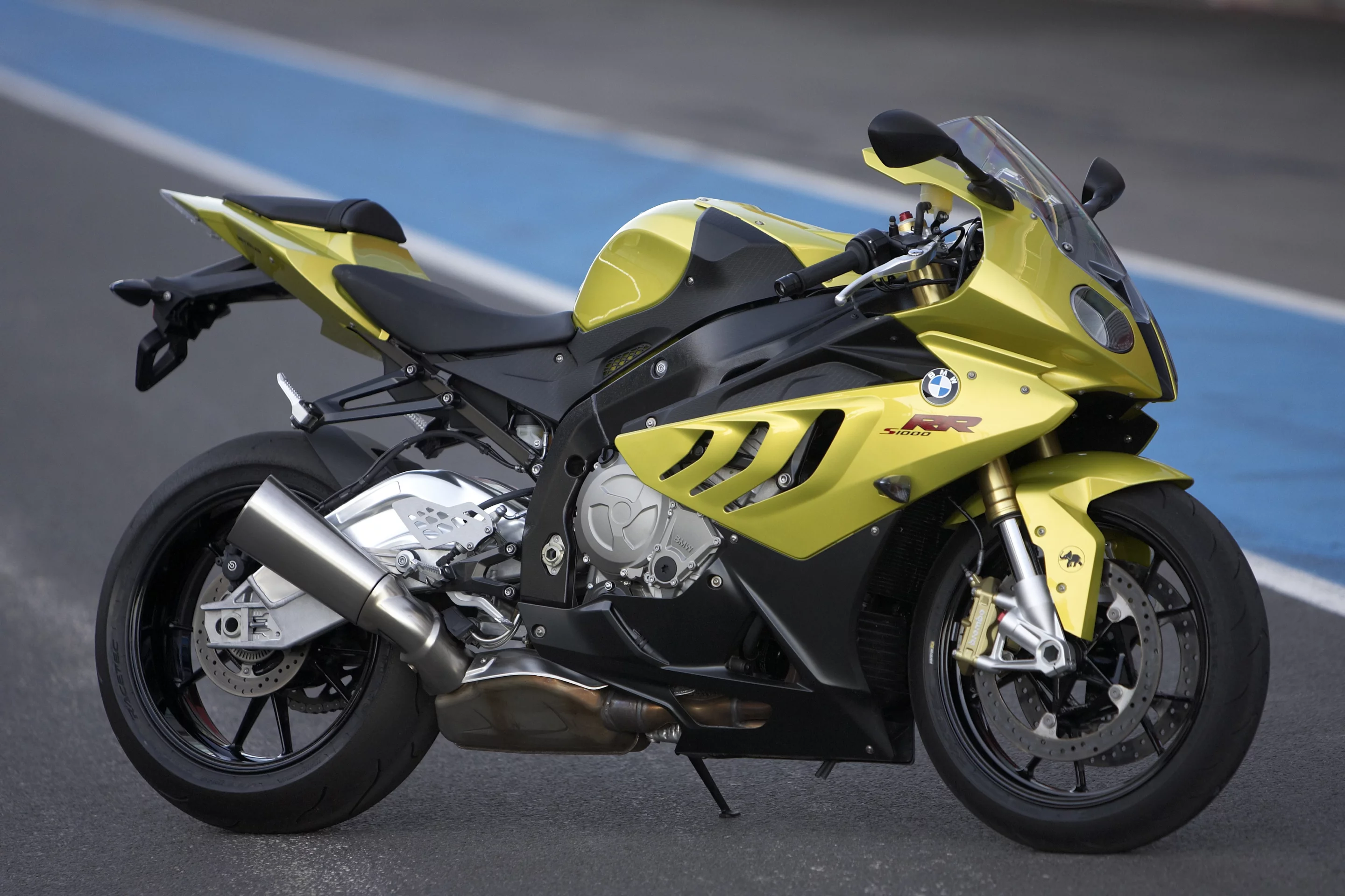 BMW's S1000RR superbike impresses in a track test