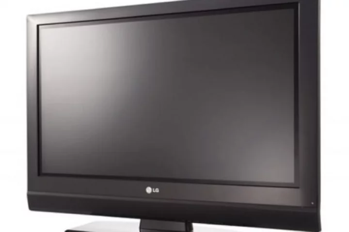 LG's 32-inch 32PC5RV plasma