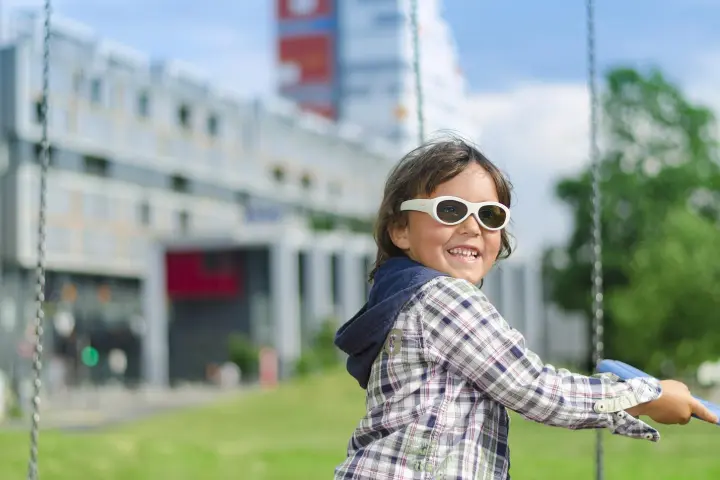Programmable glasses wit LCD lenses could offer a more straightforward way to treat lazy eye in children