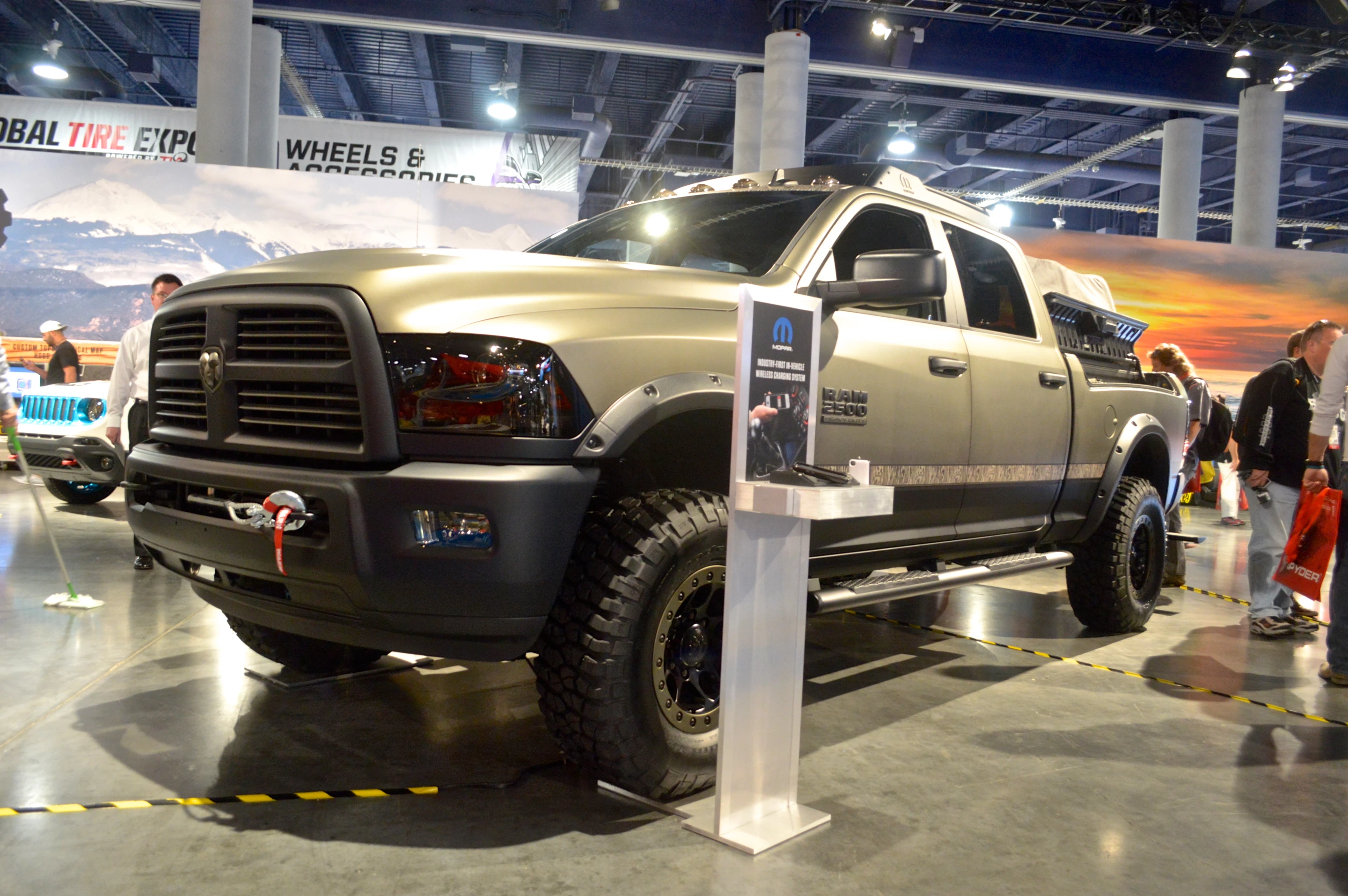 The Ram 2500 Outdoorsman has 17-in Mopar concept wheels, 35-in BFGoodrich Mud Terrain tires and a Swamp Thing Green paint with camo accents (Photo: C.C. Weiss/Gizmag)