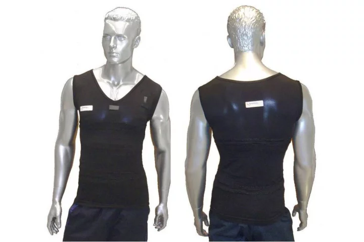 The Chronius project has developed a T-shirt fitted with sensors to remotely monitor patients with chronic diseases