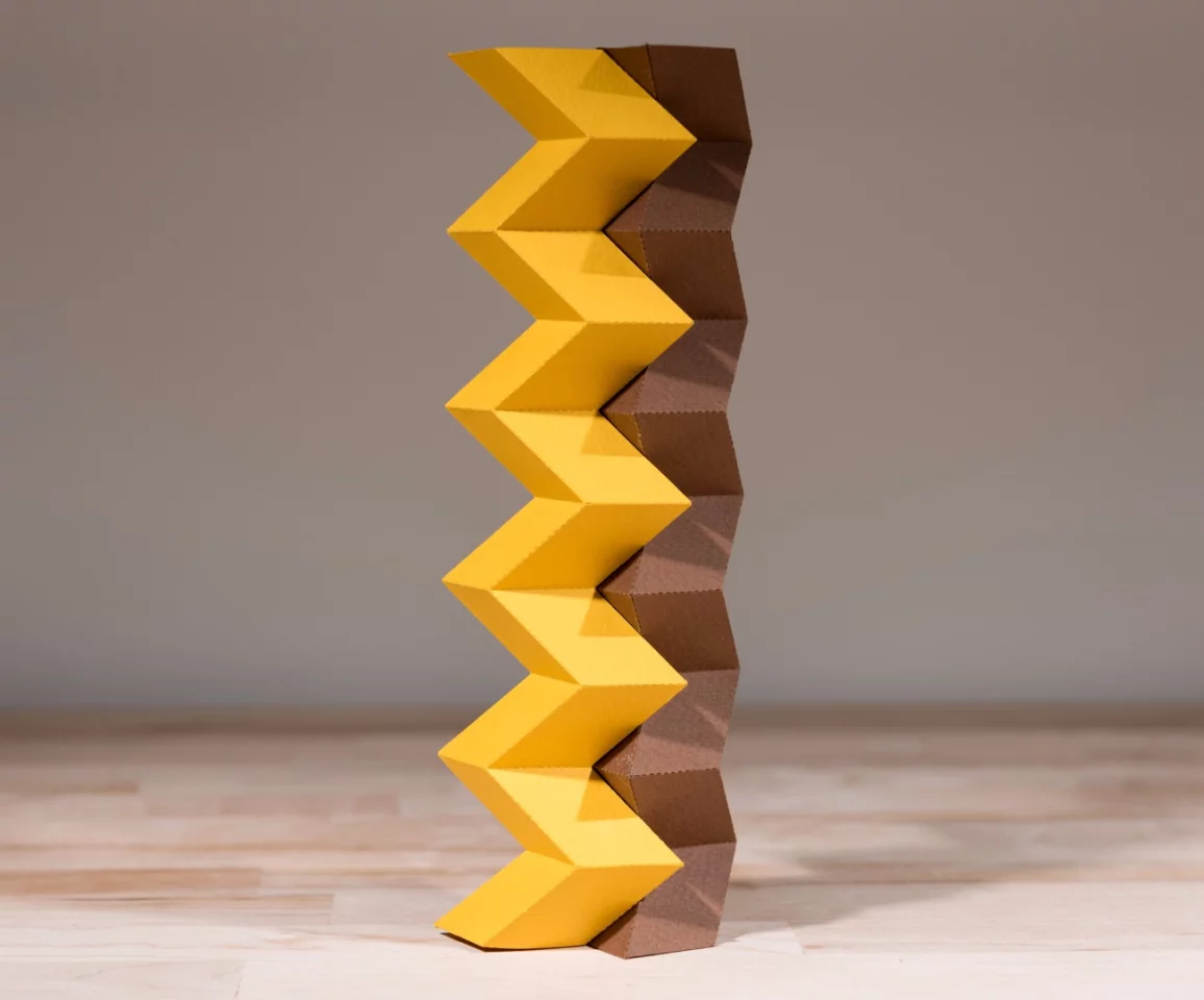 The interlocking zigzag paper tubes can be configured to build a variety of structures