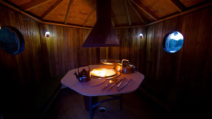 Atlantic Surf Pod barbecue facilities and sheltered dining