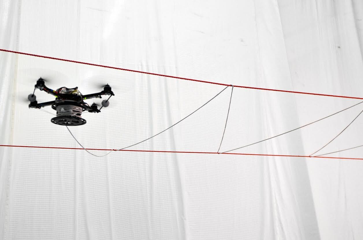 Researchers at ETH Zurich are investigating how drones could be used to build tensile structures (Photo: Professorship for Architecture and Digital Fabrication, ETH Zurich and Institute for Dynamic Systems and Control, ETH Zurich)