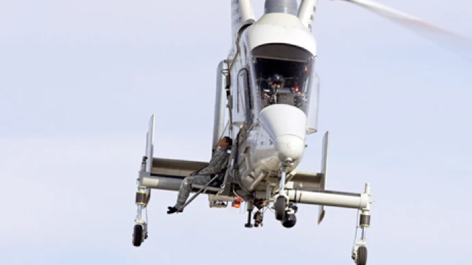 A wounded fighter is evacuated in a demonstration (Photo: Lockheed Martin)