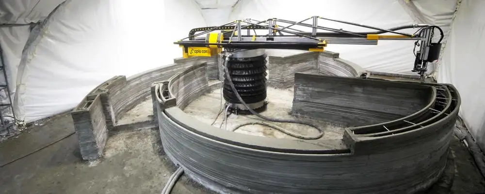 Once the project was complete, the printer was taken out of the house by crane before putting the roof in place