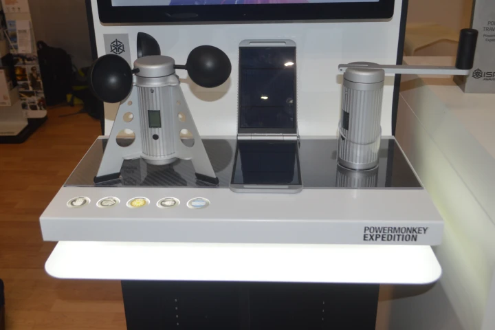 Expedition users can switch between the turbine, solar and hand crank power